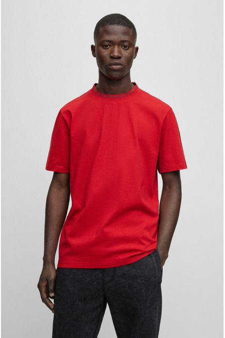 POLERA RELAXED FIT DE ALGODÓN CON DETALLES HOMBRE