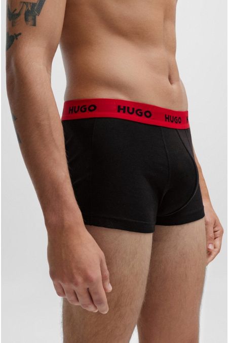 PAQUETE DE TRES BÓXER CORTO DE ALGODÓN ELÁSTICO CON LOGOS EN LA CINTURA HOMBRE