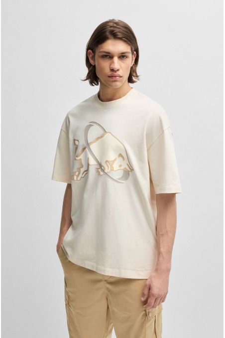 POLERA OVERSIZED FIT HUGO X RB CON DETALLE DE LA MARCA HOMBRE