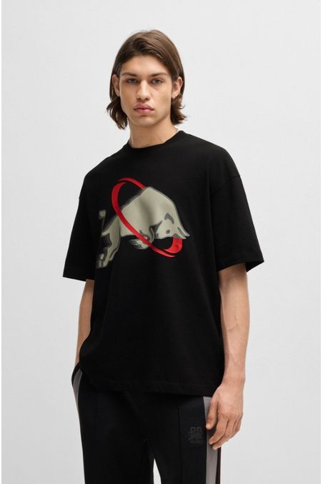 POLERA OVERSIZED FIT HUGO X RB CON DETALLE DE LA MARCA HOMBRE
