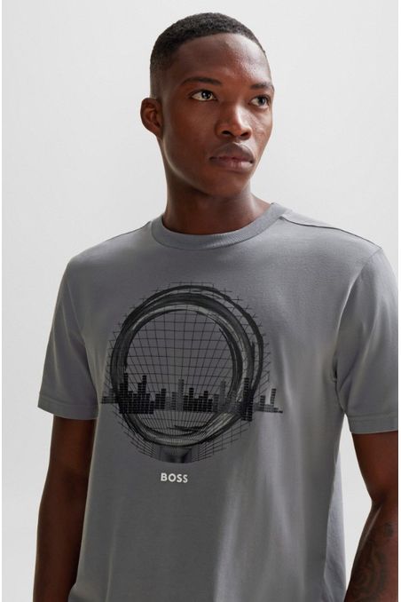POLERA REGULAR FIT DE ALGODÓN ELÁSTICO CON ILUSTRACIÓN HOMBRE