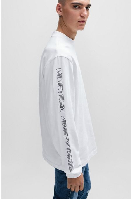 POLERA RELAXED FIT DE PUNTO DE ALGODÓN CON ESTAMPADOS INSPIRADOS EN LAS CARRERAS HOMBRE