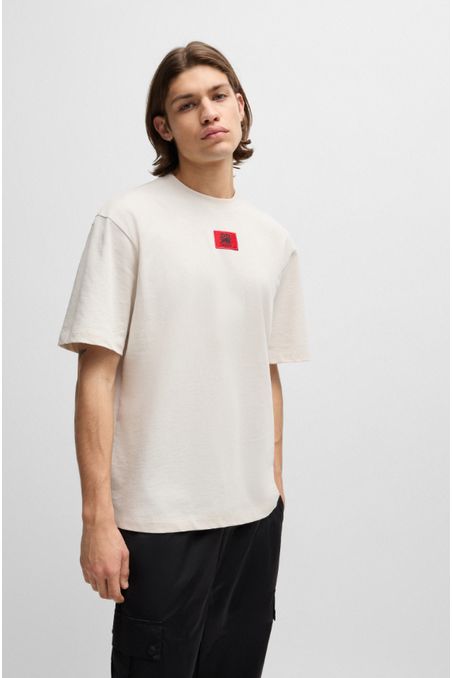 POLERA RELAXED FIT HUGO X RB CON DETALLE DE LA MARCA HOMBRE