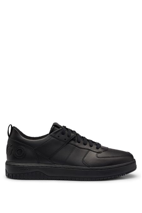 ZAPATILLAS DE DIFERENTES MATERIALES CON LOGO EN RELIEVE HOMBRE