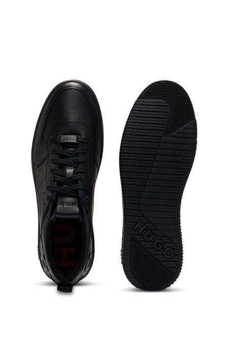 ZAPATILLAS DE DIFERENTES MATERIALES CON LOGO EN RELIEVE HOMBRE