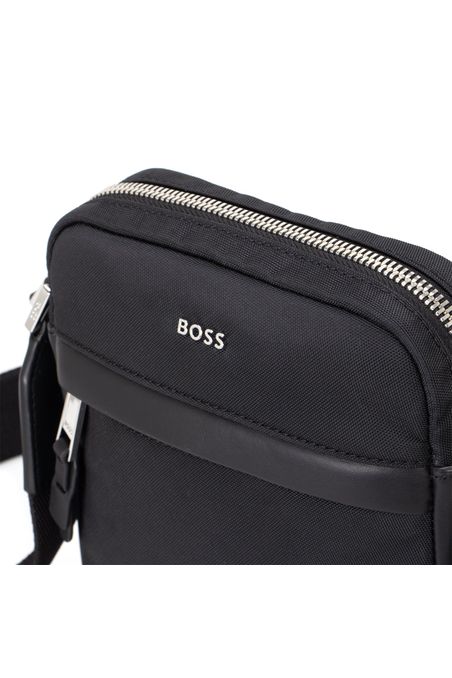 BOLSO CON CORREA DE HOMBRO CON UN BOLSILLO HOMBRE