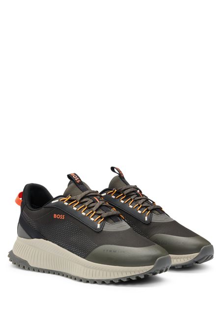 ZAPATILLAS TTNM EVO EN MEZCLA DE MATERIALES CON SUELA ACANALADA HOMBRE