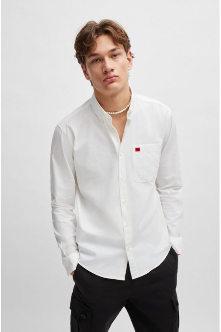 CAMISA ABOTONADA EN ALGODÓN OXFORD HOMBRE