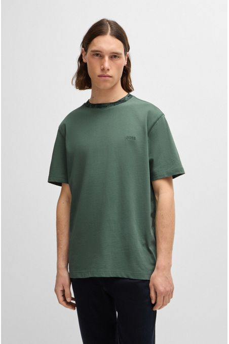 CAMISETA DE PUNTO DE ALGODÓN CON DETALLE DE LOGOTIPO PLAYERA RELAXED FIT HOMBRE