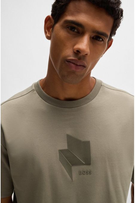 CAMISETA RELAXED FIT DE ALGODÓN INTERLOCK CON ILUSTRACIÓN SATINADA PLAYERA RELAXED FIT HOMBRE