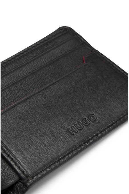 Tarjetero de piel granulada con logo grabado