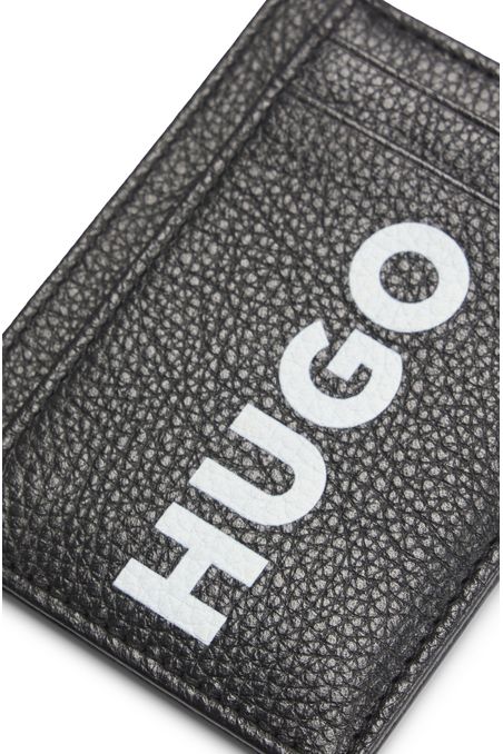 Tarjetero de piel granulada con logo en contraste