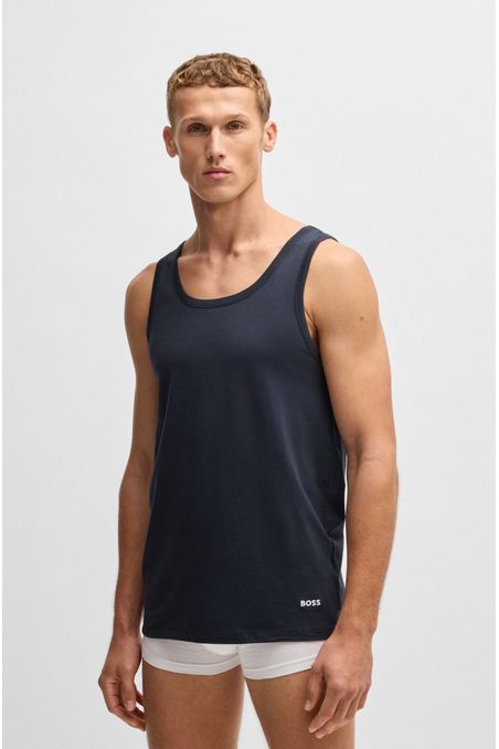 PAQUETE DE TRES CAMISETAS INTERIORES DE ALGODÓN CON LOGOS PLAYERA INTERIOR REGULAR FIT HOMBRE