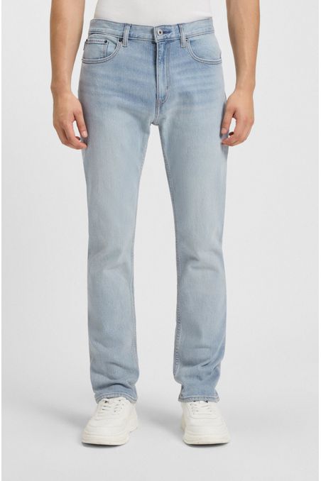 JEANS SLIM FIT DE DENIM AZUL LAVADO A LA PIEDRA JEANS SLIM FIT HOMBRE