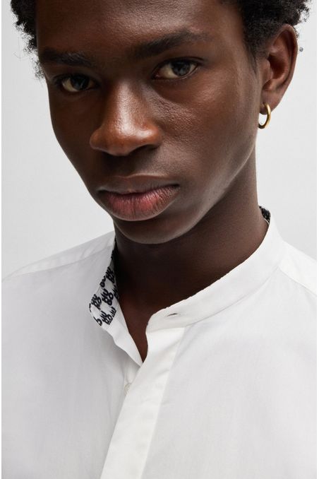 CAMISA SLIM FIT EN POPELÍN DE ALGODÓN DE PLANCHADO FÁCIL CAMISA SLIM FIT HOMBRE