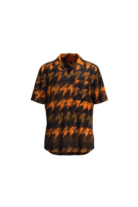 CAMISA CON ESTAMPADO DE TEMPORADA HOMBRE