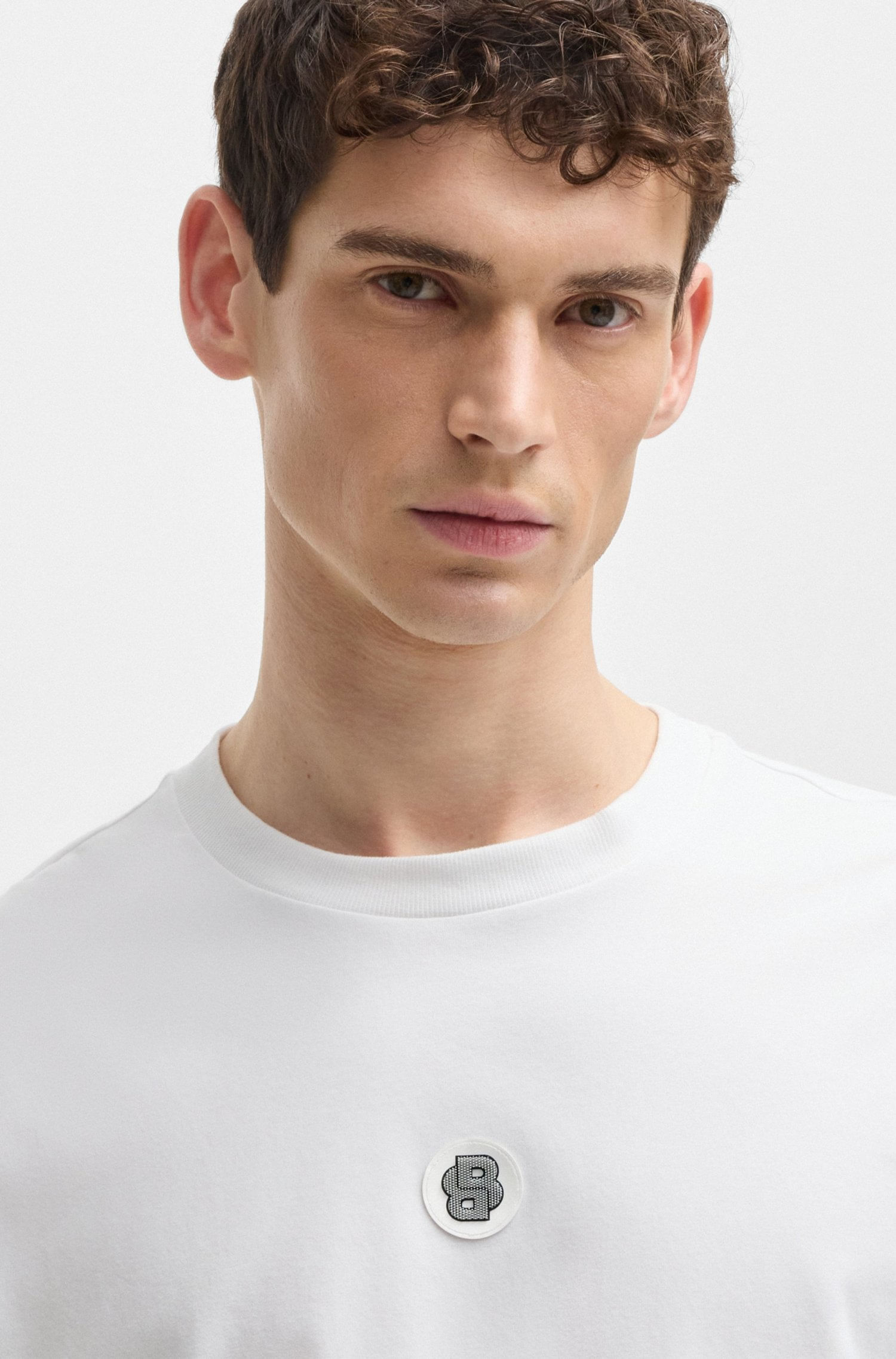 POLERA DE ALGODÓN ELÁSTICO CON MONOGRAMA DOUBLE B PLAYERA RELAXED FIT HOMBRE