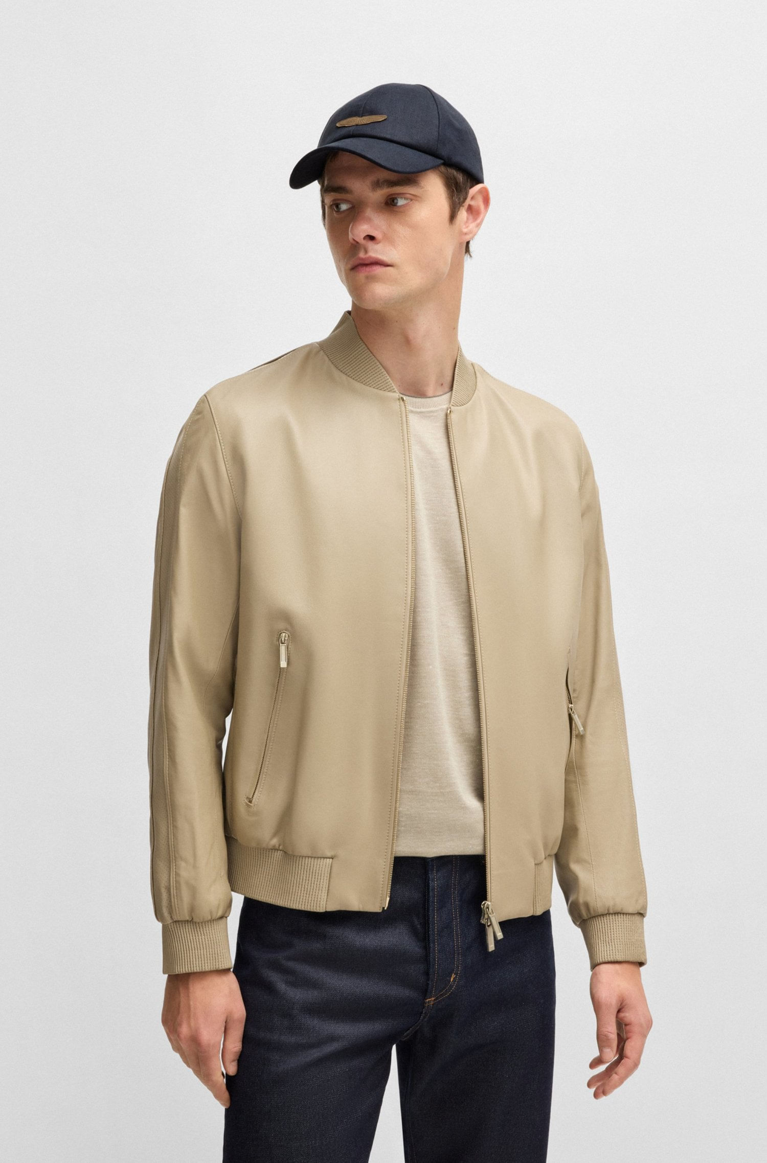 GORRA BOSS X ASTON MARTIN DE LINO CON PARCHE DE LOGO GORRA HOMBRE