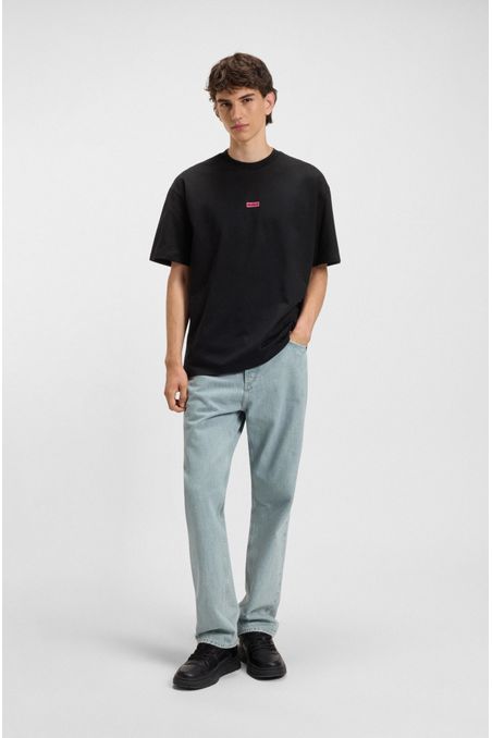 POLERA LOOSE FIT PARA NIÑOS EN ALGODÓN CON ILUSTRACIÓN DE LOGO EN LA ESPALDA PLAYERA LOOSE FIT HOMBRE