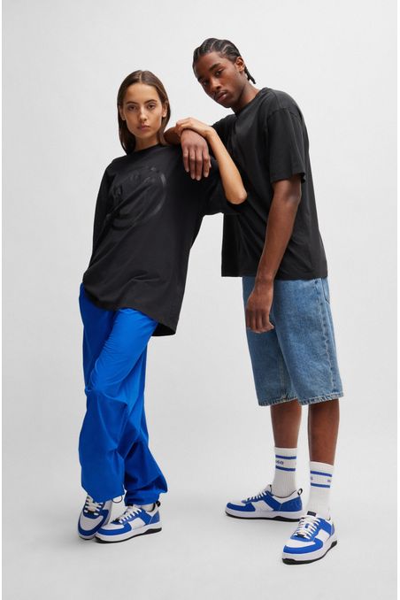 POLERA OVERSIZE FIT DE ALGODÓN CON LOGO DE LA NUEVA TEMPORADA PLAYERA OVERSIZE FIT MUJER