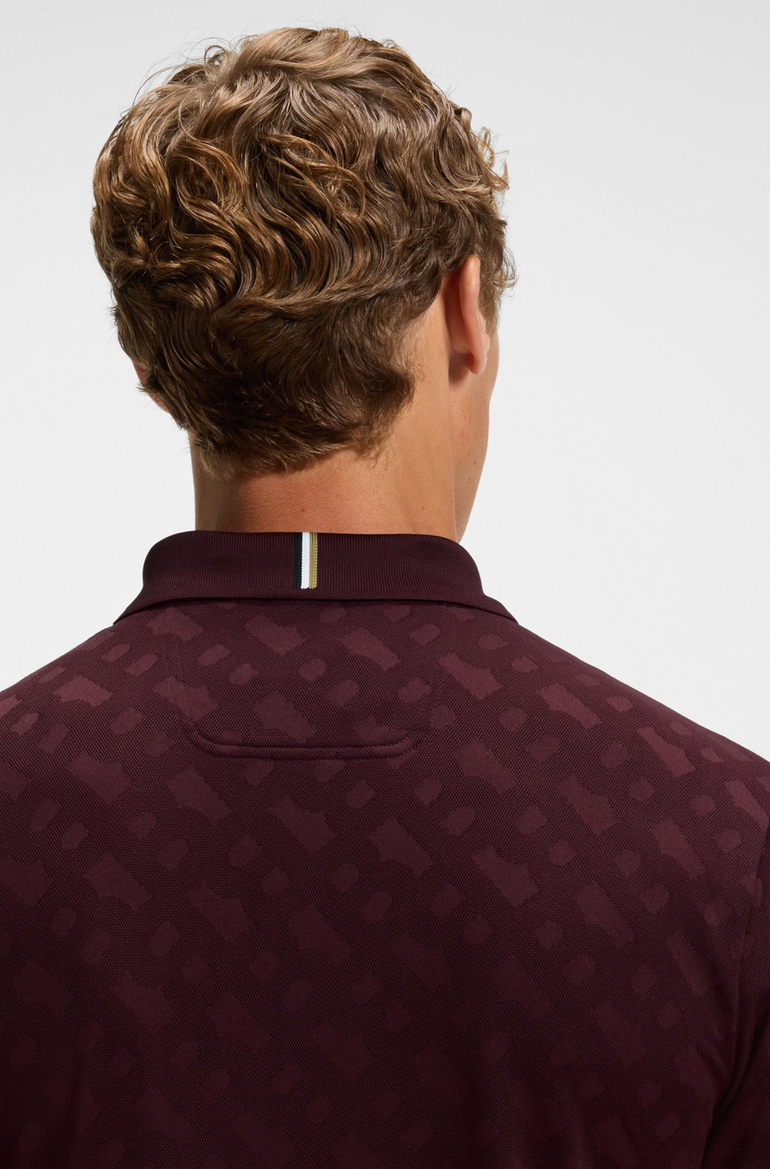 POLO ACTIVO DE SECADO RÁPIDO CON MONOGRAMA DEGRADADO EN JACQUARD POLO SLIM FIT HOMBRE