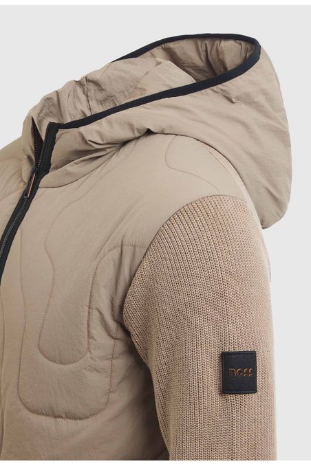 CAZADORA ACOLCHADA RELAXED FIT EN MEZCLA DE MATERIALES CHAMARRA TEJIDA RELAXED FIT HOMBRE