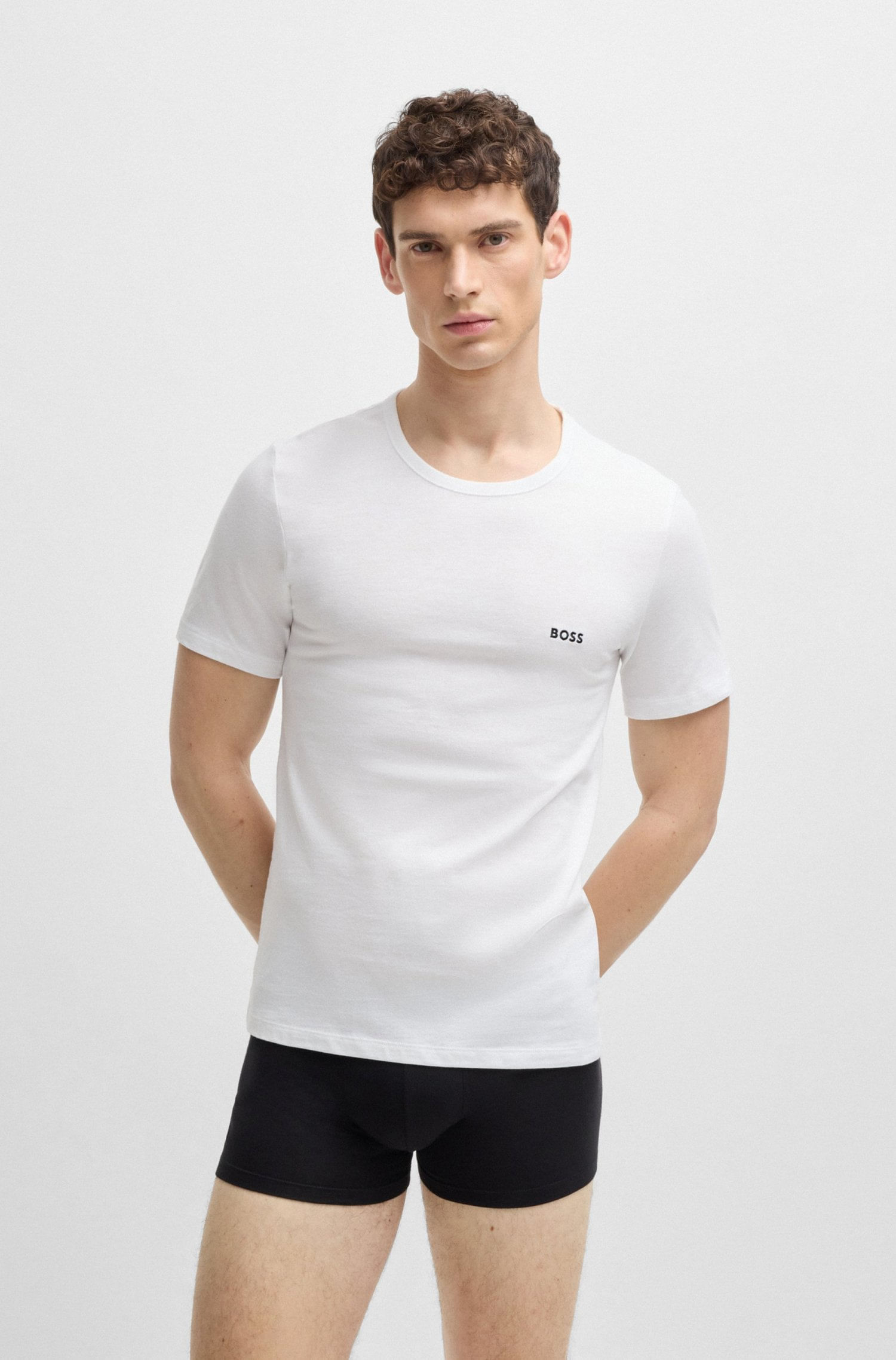 PAQUETE DE TRES POLERAS INTERIORES DE ALGODÓN PLAYERA INTERIOR REGULAR FIT HOMBRE